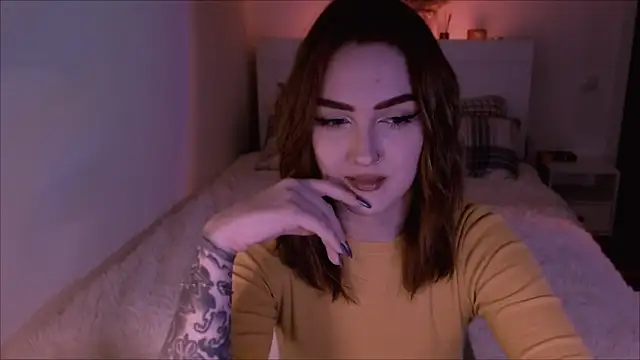 Snapshot of LilyFarey chatting on 15, 1, 2025 LilyFarey online show from 15, 1, 2025