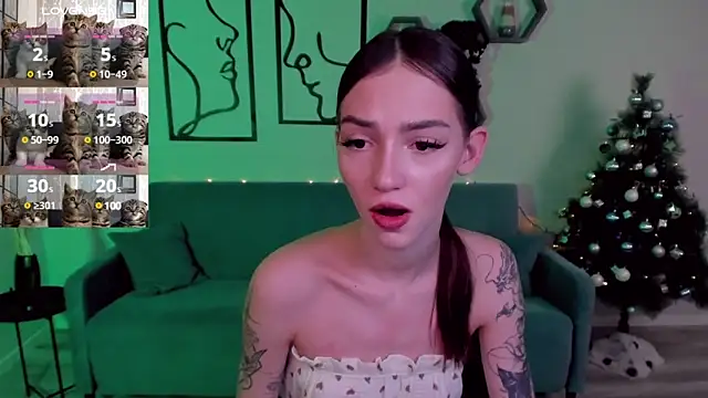 SophieCatty online show from 4, 1, 2025