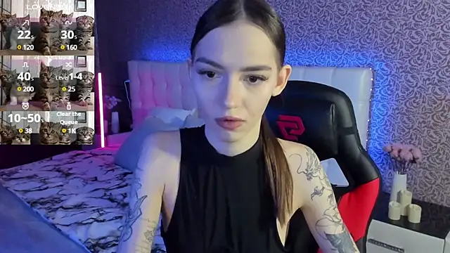 SophieCatty online show from 4, 2, 2025