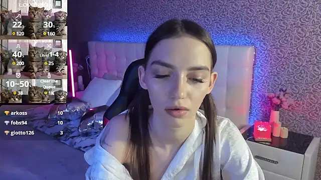 SophieCatty online show from 28, 2, 2025