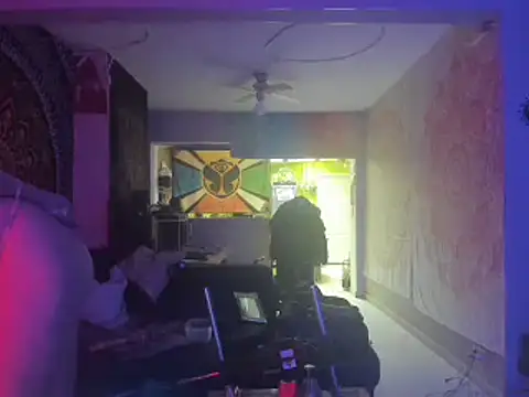 slankecrosdresser online show from 11, 12, 2024