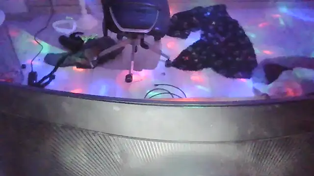 slankecrosdresser online show from 2, 3, 2026