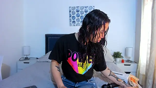 ZulyMichels online show from 18, 11, 2025