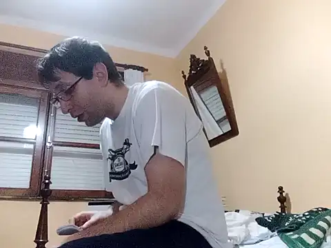 Snapshot of White_rabbit_ chatting on 6, 12, 2024 White rabbit online show from 6, 12, 2024