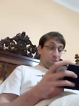 Snapshot of White_rabbit_ chatting on 7, 12, 2024 White rabbit online show from 7, 12, 2024