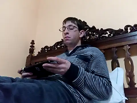 Snapshot of White_rabbit_ chatting on 4, 2, 2025 White rabbit online show from 4, 2, 2025