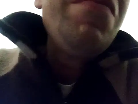 Snapshot of White_rabbit_ chatting on 5, 2, 2025 White rabbit online show from 5, 2, 2025