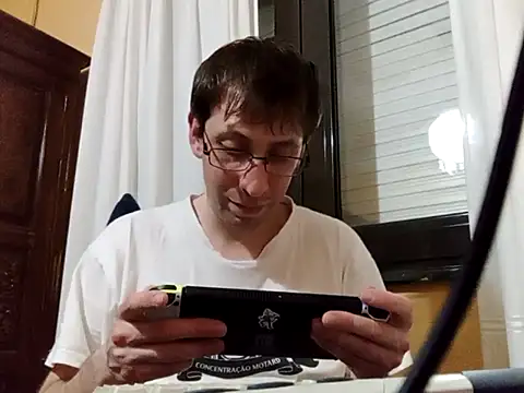 Snapshot of White_rabbit_ chatting on 12, 3, 2025 White rabbit online show from 12, 3, 2025