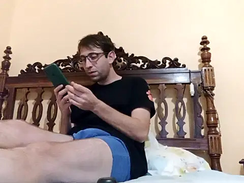 Snapshot of White_rabbit_ chatting on 11, 9, 2025 White rabbit online show from 11, 9, 2025