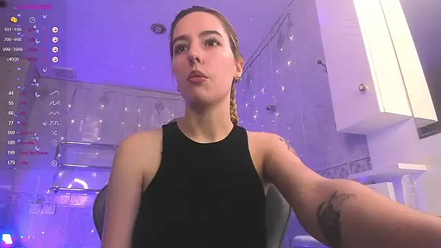 Snapshot of Fire_moth chatting on 25, 2, 2025 Fire moth online show from 25, 2, 2025