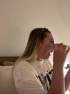 Eva Ryen online show from 14, 11, 2025