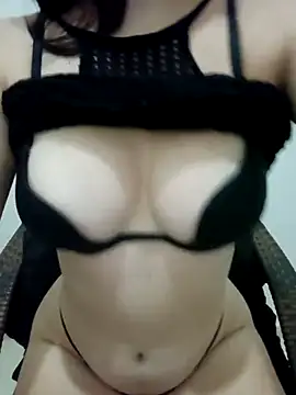 Snapshot of VIC22SECRET chatting on 6, 3, 2025 VIC22SECRET online show from 6, 3, 2025