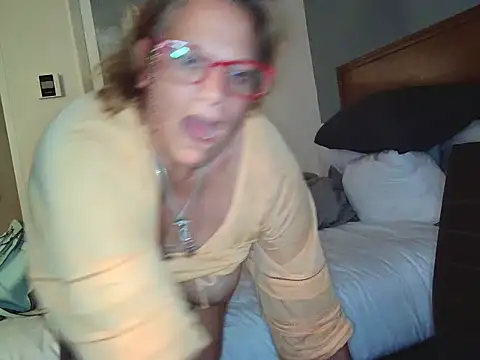 Snapshot of Victoria121565 chatting on 27, 3, 2026 Victoria121565 online show from 27, 3, 2026