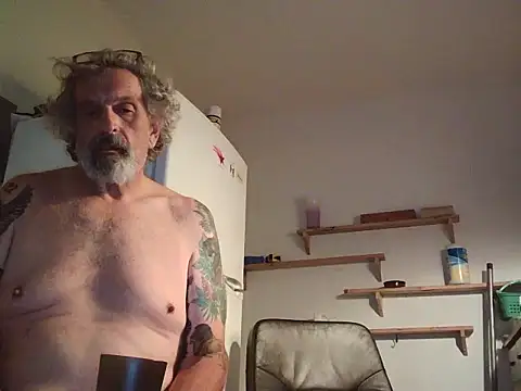 Snapshot of Victoria121565 chatting on 28, 3, 2026 Victoria121565 online show from 28, 3, 2026