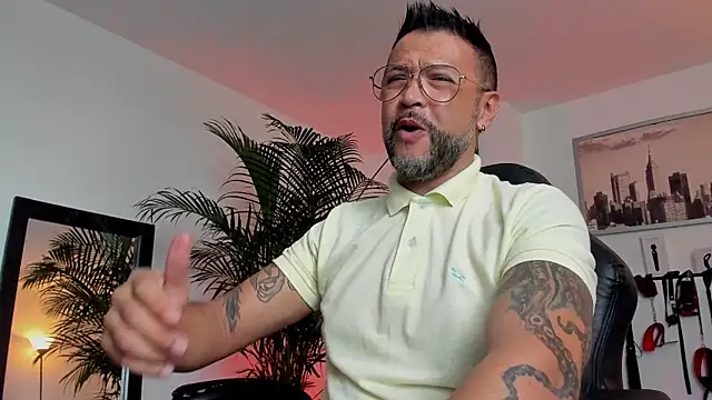 MrFrank tattoo online show from 9, 12, 2024