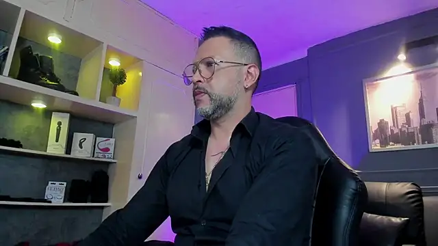 Snapshot of MrFrank_tattoo chatting on 17, 1, 2026 MrFrank tattoo online show from 17, 1, 2026