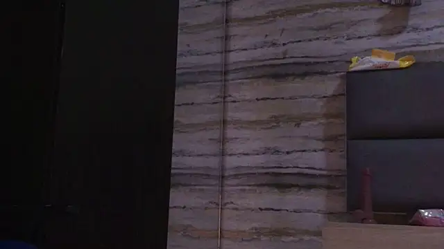 oliver  brown online show from 22, 12, 2025