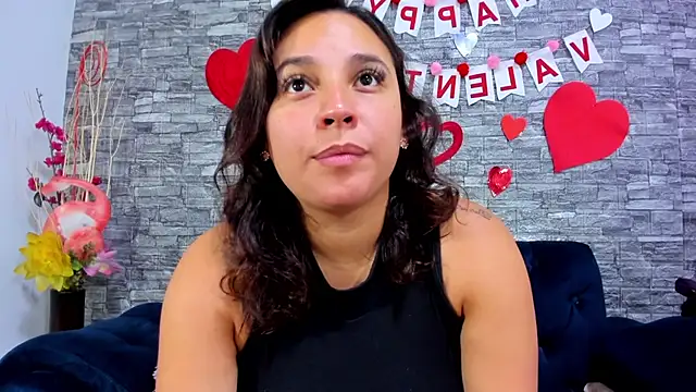 LizzRouse online show from 10, 2, 2025