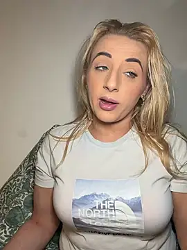 Strongqueen online show from 5, 3, 2026