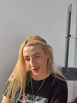 Strongqueen online show from 29, 5, 2026