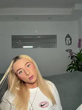 Strongqueen online show from 21, 6, 2026