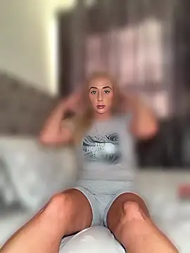 Strongqueen online show from 12, 7, 2026