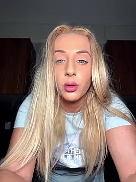 Strongqueen online show from 22, 7, 2026