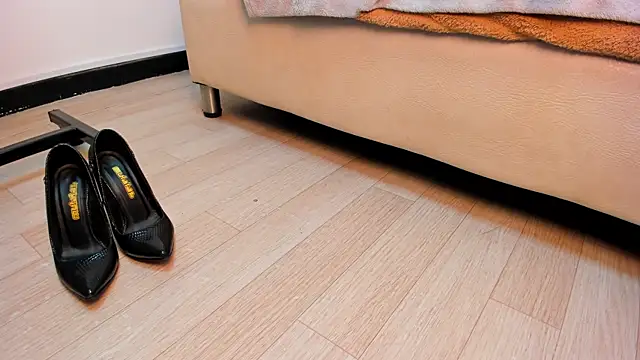  rebecca1 online show from 13, 11, 2025