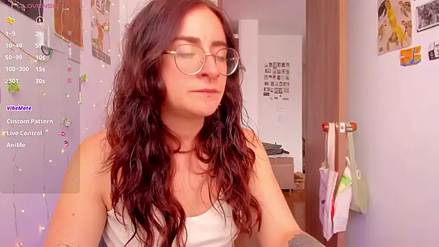 linda giggle online show from 12, 11, 2025