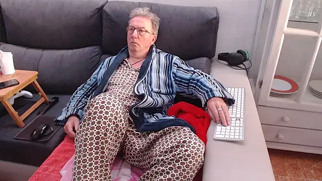 Snapshot of Nudelschwanz chatting on 10, 2, 2025 Nudelschwanz online show from 10, 2, 2025