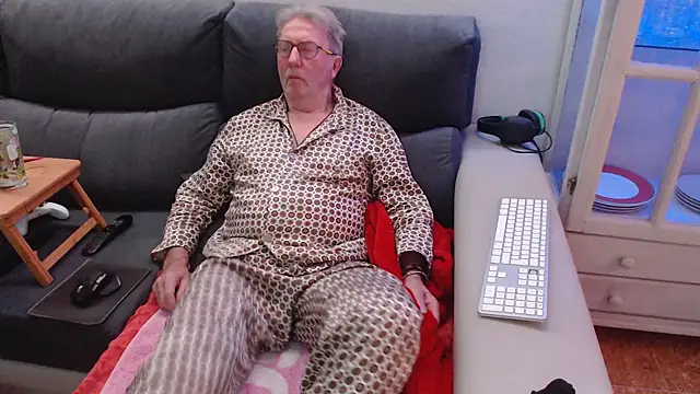 Snapshot of Nudelschwanz chatting on 11, 2, 2025 Nudelschwanz online show from 11, 2, 2025