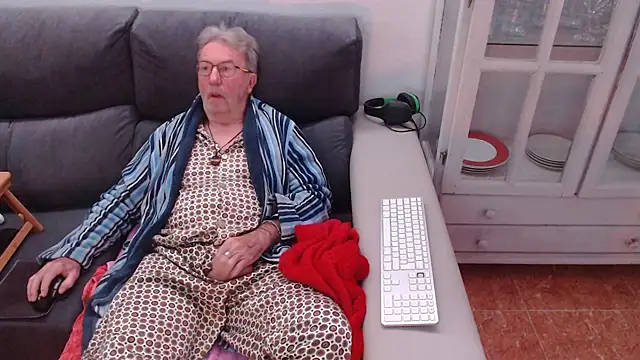 Snapshot of Nudelschwanz chatting on 16, 2, 2025 Nudelschwanz online show from 16, 2, 2025