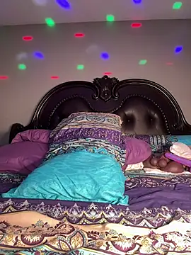 ThickAssRena online show from 5, 7, 2026