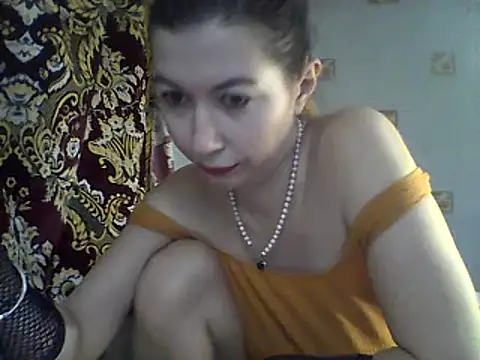 Snapshot of Olesja chatting on 6, 12, 2024 Olesja online show from 6, 12, 2024