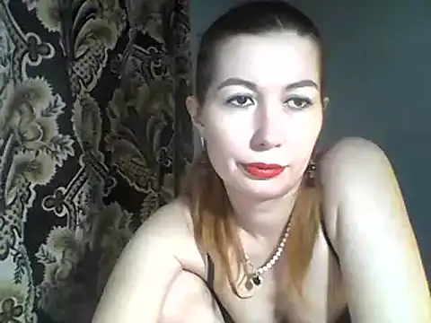 Snapshot of Olesja chatting on 5, 3, 2025 Olesja online show from 5, 3, 2025