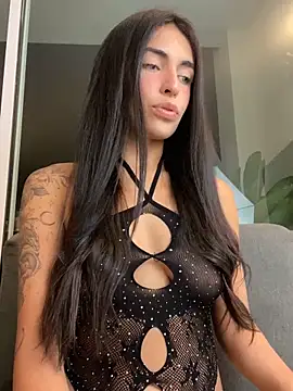 DaphneUwu online show from 24, 4, 2026