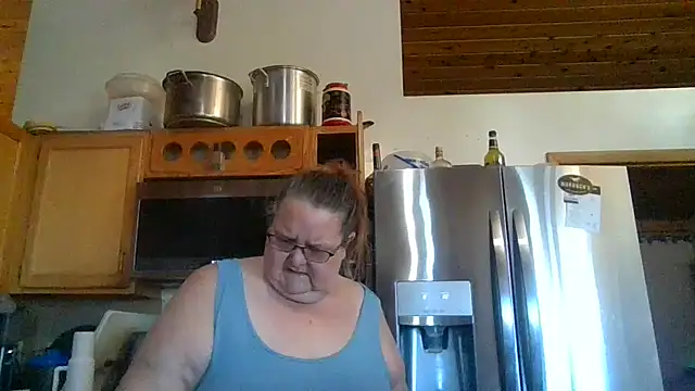Snapshot of Hornybbw1978 chatting on 23, 9, 2025 Hornybbw1978 online show from 23, 9, 2025