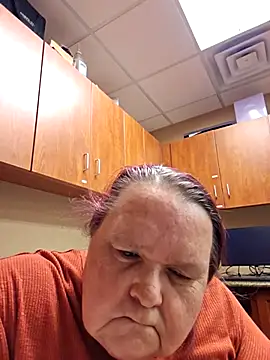 Snapshot of Hornybbw1978 chatting on 18, 4, 2026 Hornybbw1978 online show from 18, 4, 2026