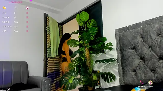 Snapshot of Dounia_nagi chatting on 20, 2, 2025 Dounia nagi online show from 20, 2, 2025