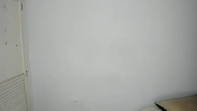 Snapshot of kristyl_paez chatting on 18, 4, 2026 kristyl paez online show from 18, 4, 2026