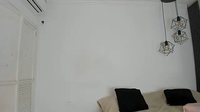 Snapshot of kristyl_paez chatting on 20, 5, 2026 kristyl paez online show from 20, 5, 2026