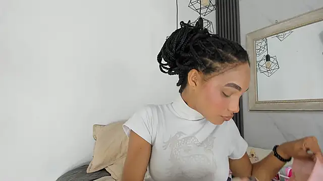 Snapshot of kristyl_paez chatting on 24, 5, 2026 kristyl paez online show from 24, 5, 2026