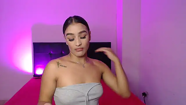 Snapshot of GiltRosebush chatting on 15, 2, 2025 GiltRosebush online show from 15, 2, 2025