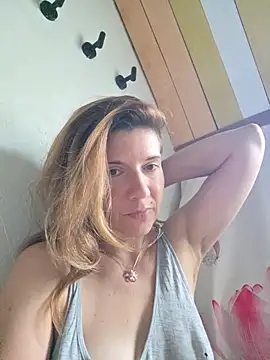 Snapshot of Lina_lou4 chatting on 24, 6, 2026 Lina lou4 online show from 24, 6, 2026