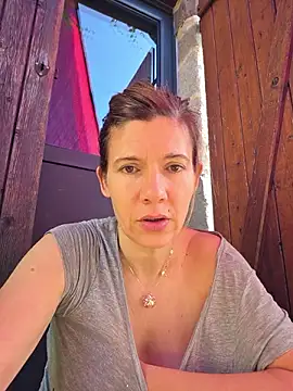 Snapshot of Lina_lou4 chatting on 21, 7, 2026 Lina lou4 online show from 21, 7, 2026