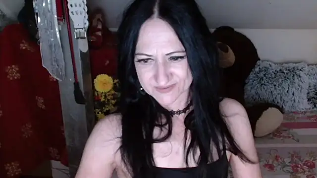 DebraMilf online show from 4, 6, 2026