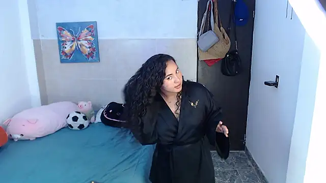 Snapshot of luciana_keating chatting on 28, 3, 2026 luciana keating online show from 28, 3, 2026