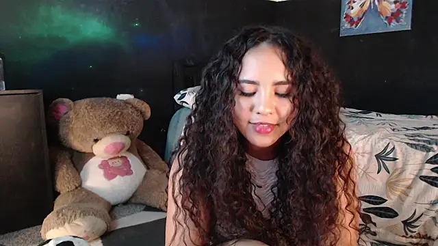 Snapshot of luciana_keating chatting on 16, 7, 2026 luciana keating online show from 16, 7, 2026