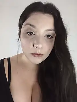 -m00n- online show from 9, 8, 2026