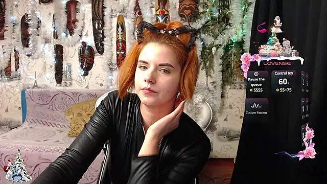 CrazyLaGirl online show from 6, 1, 2025